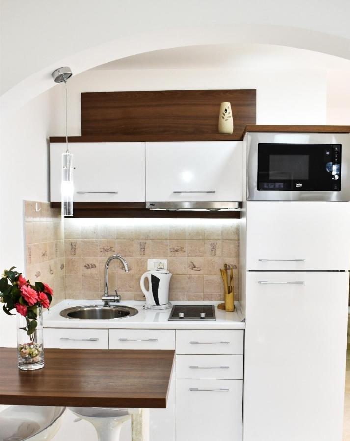 Paunovic Apartments Tivat Exterior foto